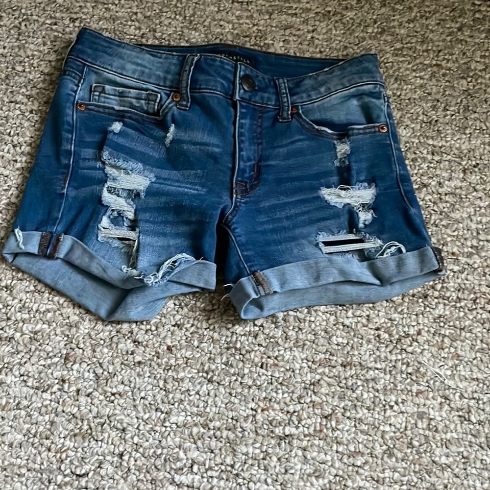Mod rise shorts